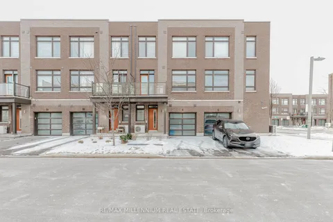 6 Lochlin St, Vaughan, ON L4L 9S1