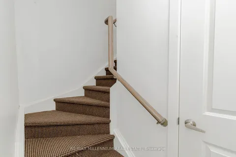 6 Lochlin St, Vaughan, ON L4L 9S1