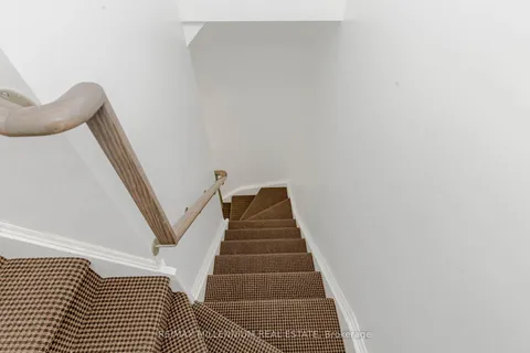 6 Lochlin St, Vaughan, ON L4L 9S1