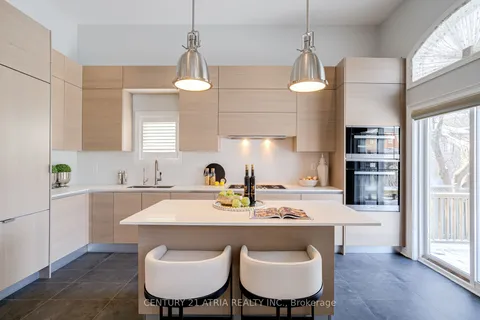 4 Futura Ave, Richmond Hill, ON L4S 1V2