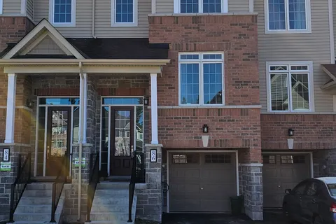 86 Lyall Stokes Circle, East Gwillimbury, ON L0G 1M0