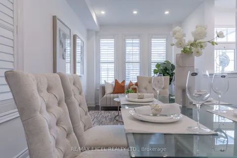 13 Sisina Ave, Markham, ON L6C 0H6