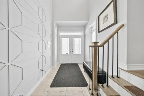 118 Lorne Thomas Place, New Tecumseth, ON L9R 0V8