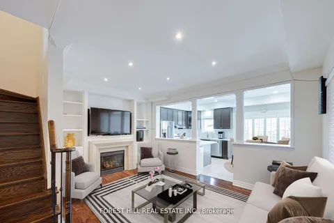 391 Vellore Park Avenue, Vaughan, ON L4H 0E6