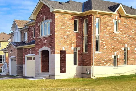 359 Rita's Avenue, Newmarket, ON L3X 2N1