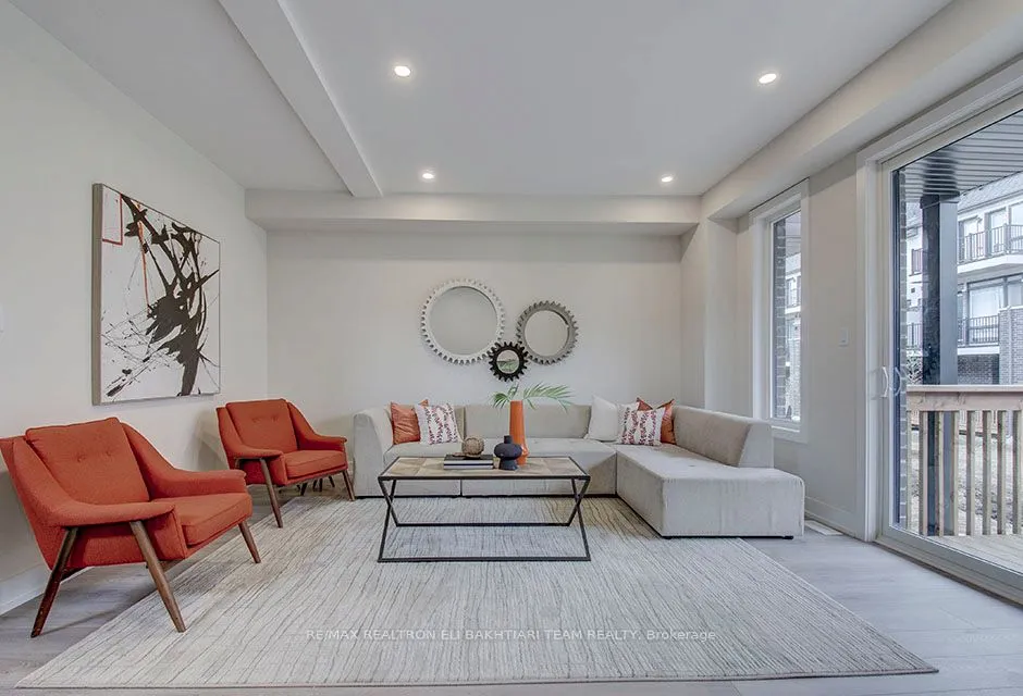 33 Seguin St, Richmond Hill, ON L4E 2X5