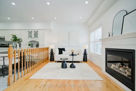 97 Nottingham Dr, Richmond Hill, ON L4S 2A1