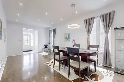 72 JAKE SMITH Way, Whitchurch-Stouffville, ON L4A 4P8