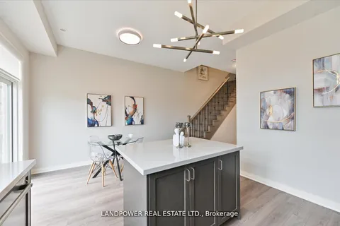 5 Arianna Cres, Vaughan, ON L6A 4M1