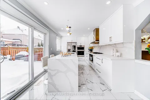 6 Majestic Dr, Markham, ON L6C 2B2