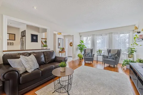 237 Patterson St, Newmarket, ON L3Y 3L5