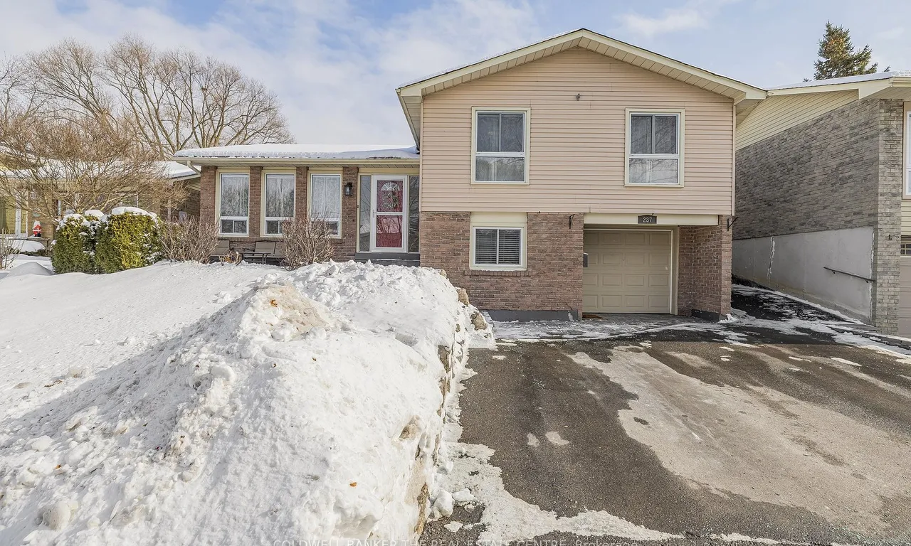 237 Patterson St, Newmarket, ON L3Y 3L5