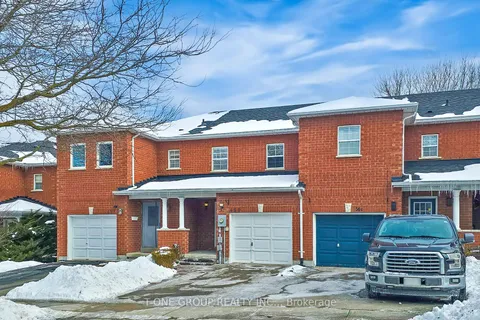 499 Ainsworth Dr, Newmarket, ON L3Y 8R6
