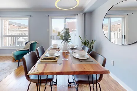 499 Ainsworth Dr, Newmarket, ON L3Y 8R6