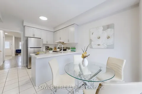 250 Farmstead Rd, Richmond Hill, ON L4S 2K5