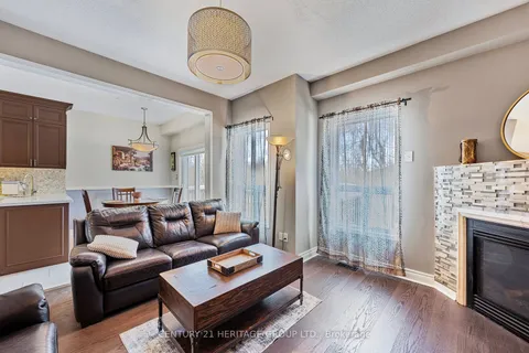 96 Dovetail Dr, Richmond Hill, ON L4E 5A7