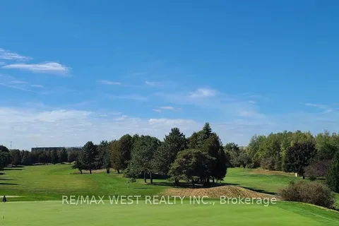 18571 Woodbine Avenue, ON L0G 1V0