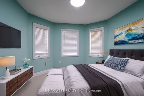 69 Kidd Crescent, New Tecumseth, ON L9R 0C8