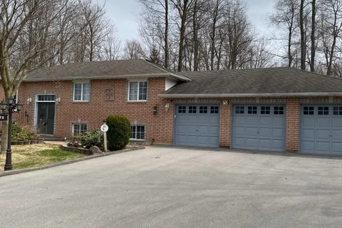 70 Moore Avenue, Adjala-Tosorontio, ON L0M 1J0