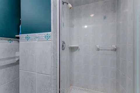 70 Moore Avenue, Adjala-Tosorontio, ON L0M 1J0