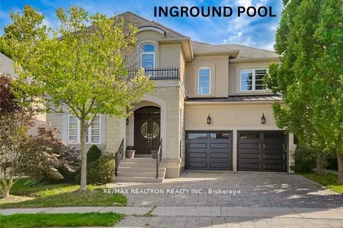 1058 Bob Scott Crt, Newmarket, ON L3X 3L7