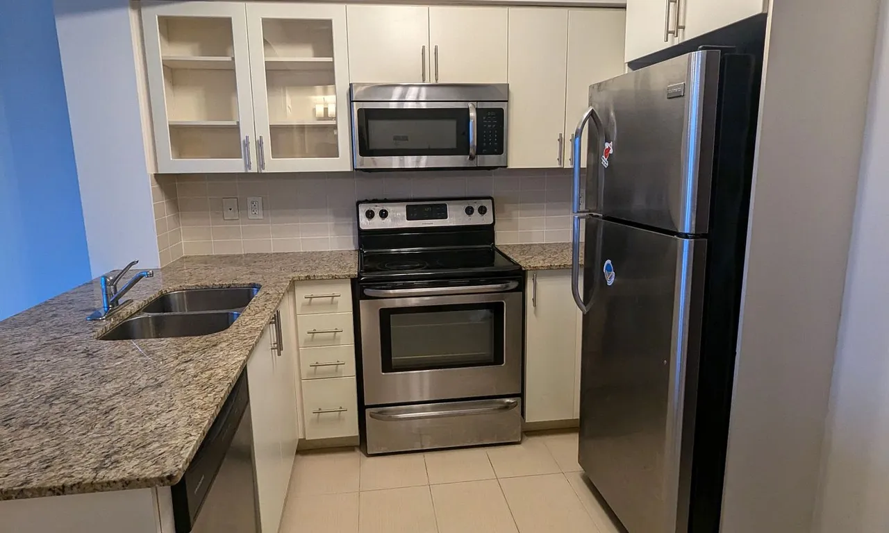 Condo Apt interior view at 75 Norman Bethune Ave Richmond Hill