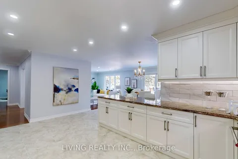27 Montclair Rd, Richmond Hill, ON L4B 2T4
