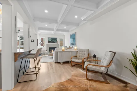 27 Anne Pegg Cres, Georgina, ON L0E 1R0