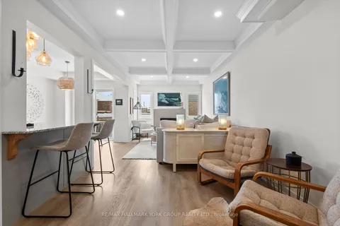 27 Anne Pegg Cres, Georgina, ON L0E 1R0
