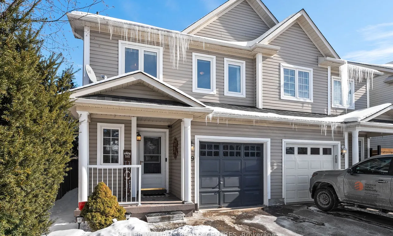 49 Laurendale Ave, Georgina, ON L4P 4A7