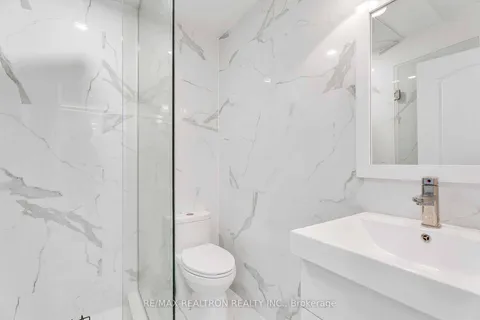 116 Weldrick Road, Richmond Hill, ON L4C 3V1