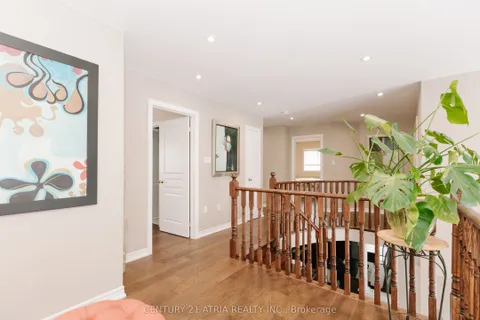 73 Thornlodge Drive, Georgina, ON L4P 0B6