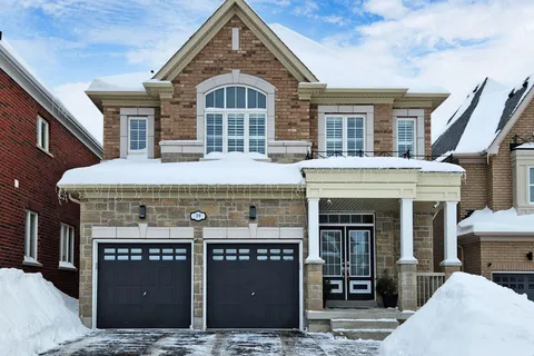 39 Vivian Creek Road, East Gwillimbury, ON L0G 1M0