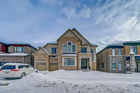 106 Silk Twist Drive, East Gwillimbury, ON L9N 0W4