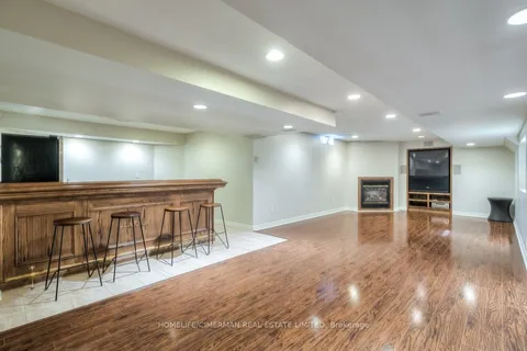 57 Treegrove Circle, Aurora, ON L4G 6M2