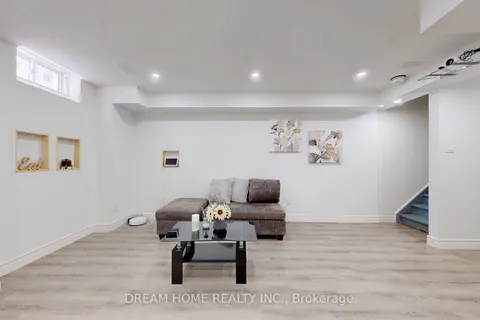 134 Frederick Wilson Avenue, Markham, ON L6B 0R1