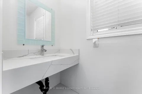 26 Rainbow Court, Georgina, ON L4P 3Z6