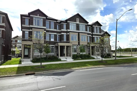 103 Carneros Way, Markham, ON L6B 1R2