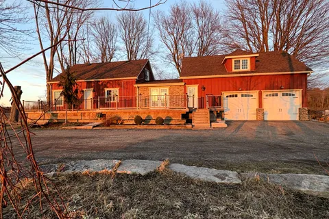 5065 Tenth Line, New Tecumseth, ON L0G 1A0