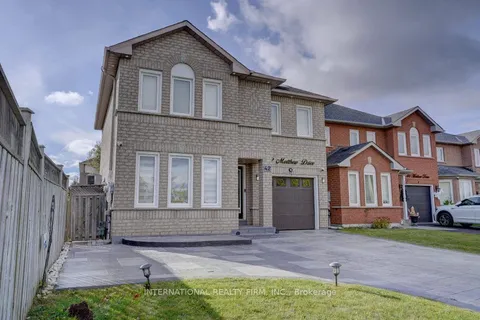 42 Matthew Drive, Vaughan, ON L4L 9B4