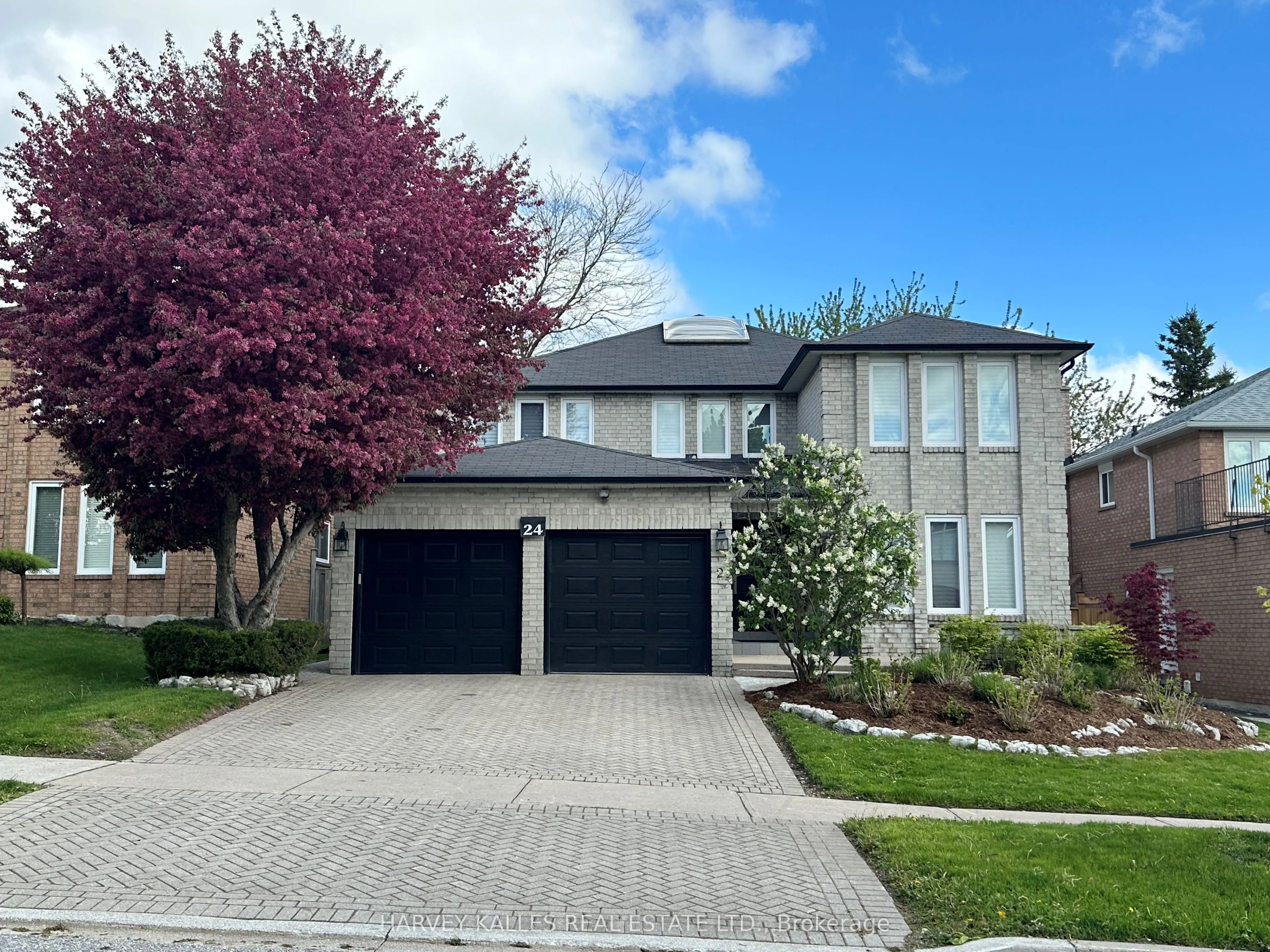 24 Edmund Seager Drive, Vaughan, ON L4J 4R9