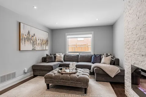 24 Edmund Seager Drive, Vaughan, ON L4J 4R9