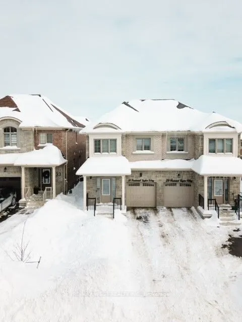 31 Frederick Taylor Way, East Gwillimbury, ON L0G 1M0