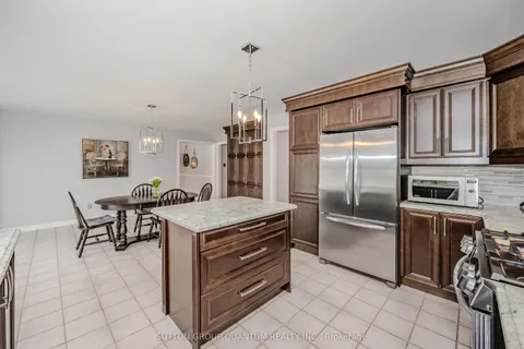 92 Millrun Crescent, Vaughan, ON L4H 1A3