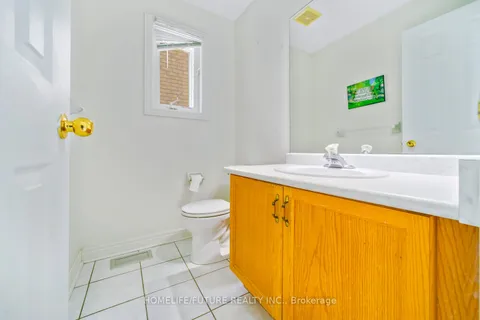 11 Ferncliffe Crescent, Markham, ON L3S 4N9