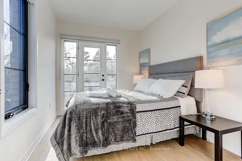 6 De La Roche Drive, Vaughan, ON L4H 5G4