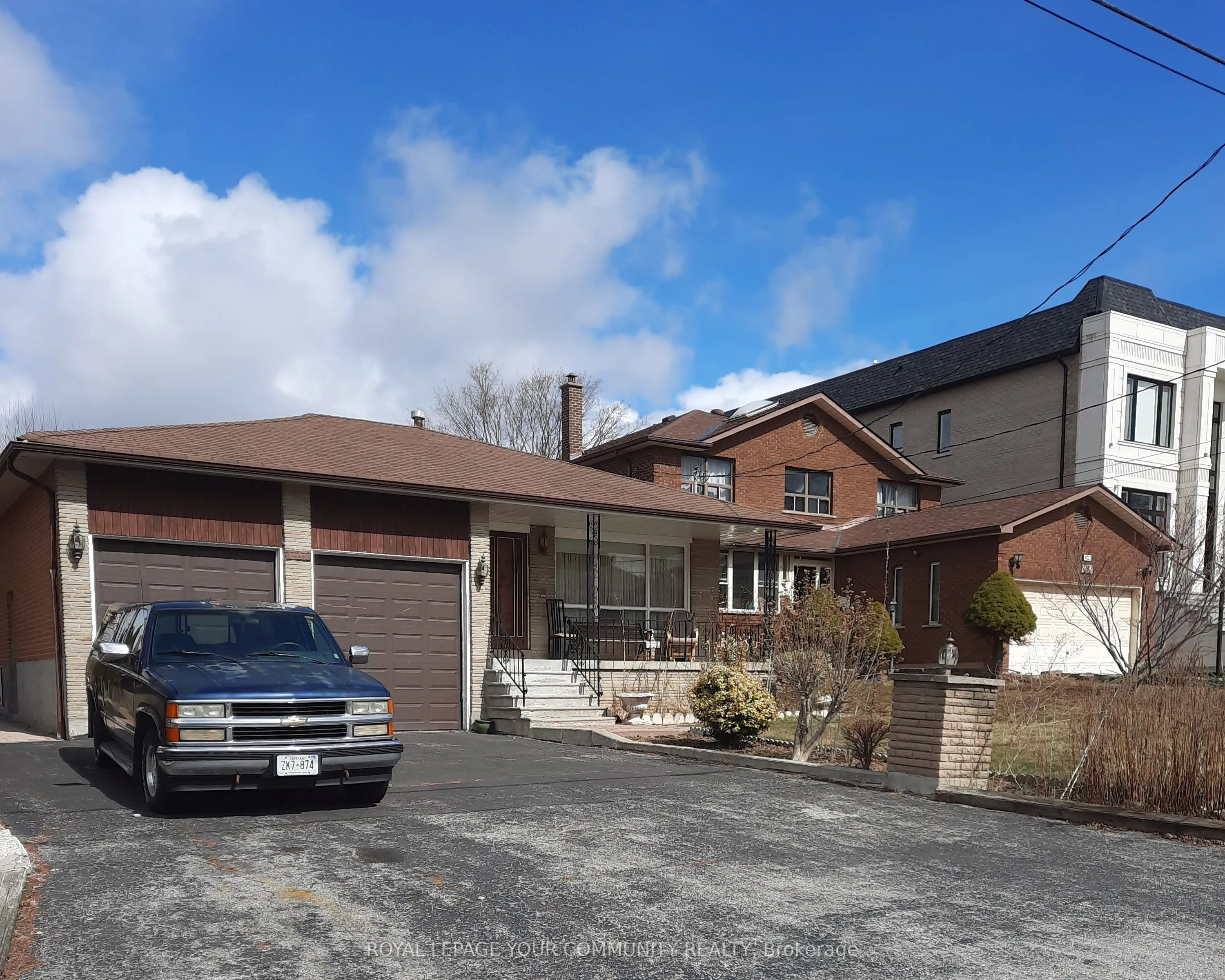 126 Spruce Avenue, Richmond Hill, ON L4C 6W1