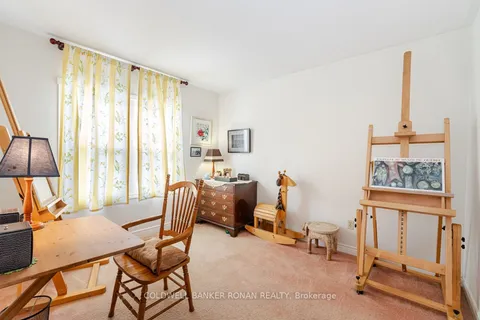 61 Willett Crescent, Richmond Hill, ON L4C 7W2