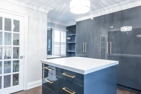 14 Prescott Court, Markham, ON L3T 5W7