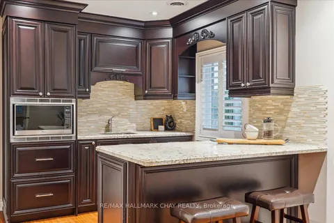 21940 Mccowan Road, East Gwillimbury, ON L0G 1M0